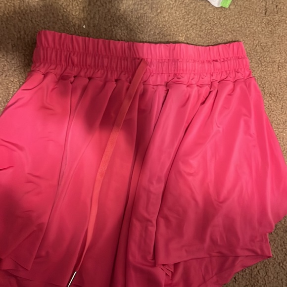 amazon , M - Picture 2 of 3